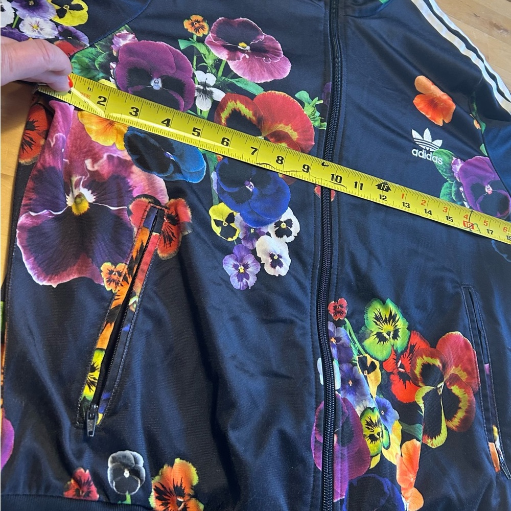 Adidas brand. Floral Pansy Track Jacket - pair with jeans + sneakers. 20 in P2P - Picture 5 of 7